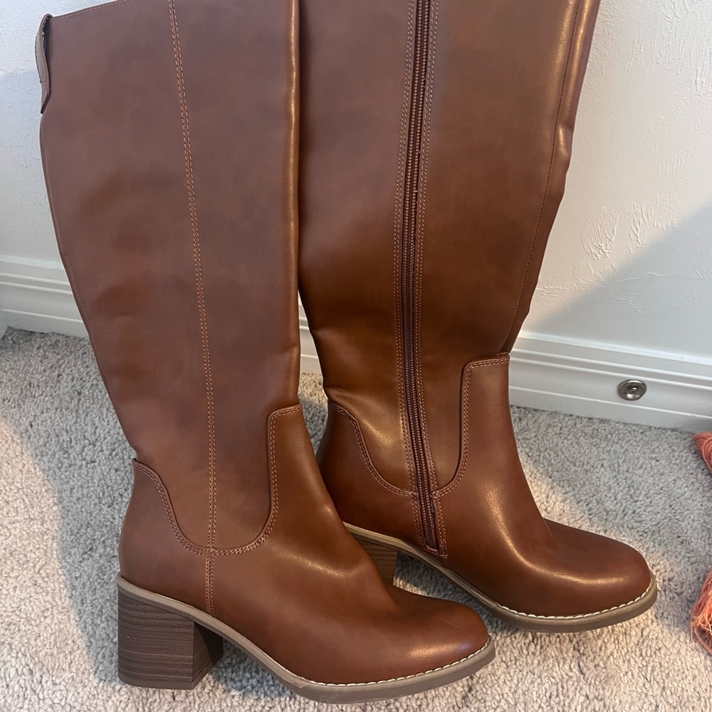 Universal Thread knee high boots